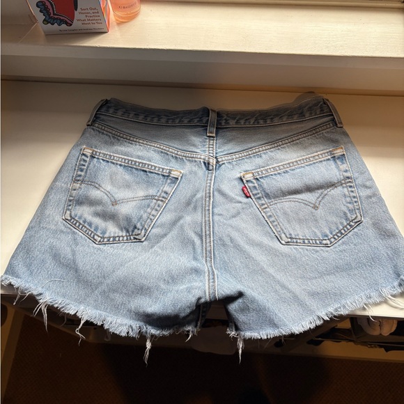 Levi Baggy Shorts - Picture 2 of 2